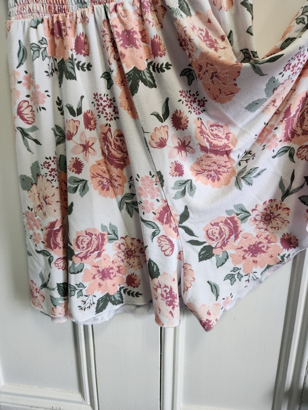 Garage Smocked Floral Romper Size XS - Picture 6 of 9